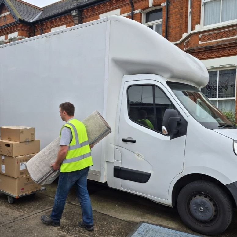 removals london.jpg