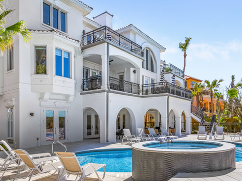 Unforgettable Luxury Large Group Vacations on Captiva's Gold Coast