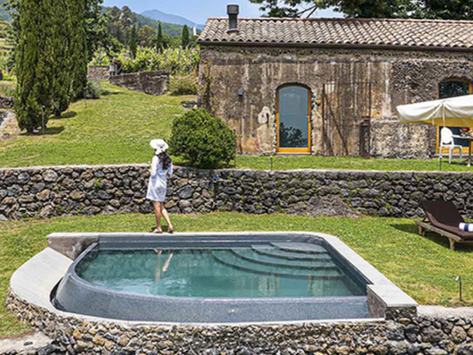 Monaci delle Terre Nere