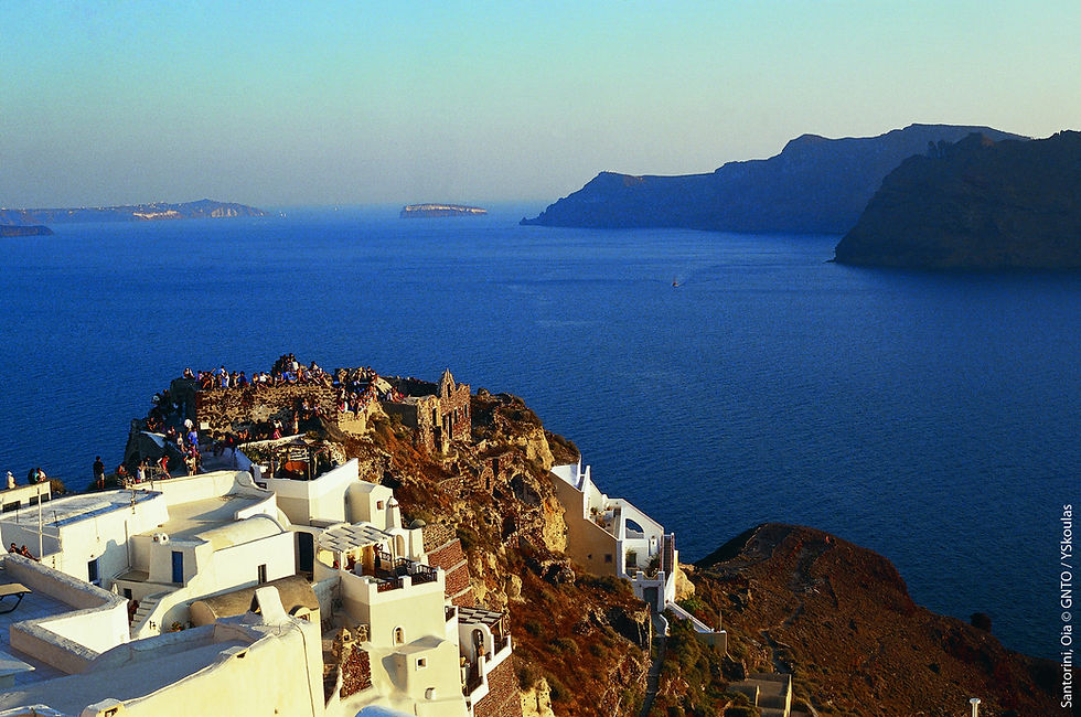 Santorini_Oia_013_YSkoulas.jpg