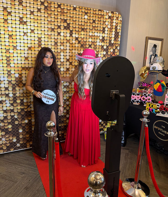 photo booth selfie pod