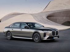 This is the new BMW i7 and 7 Series with a streamlined Neue Klasse look and extra range