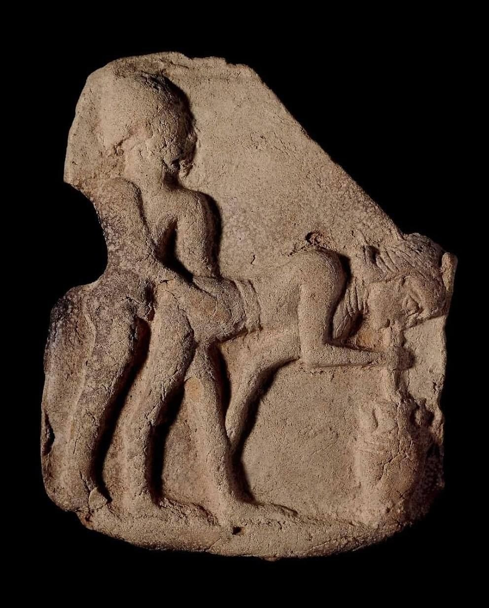 Табличка з еротичним змістом, яка датується близько 1800 р. до н.е.