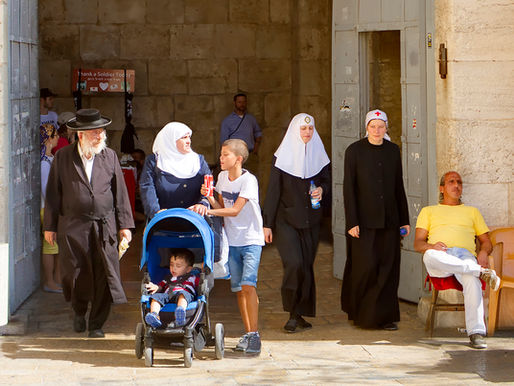 צילום רחוב למתחילים: איך מתחילים לצלם את העולם כפי שהוא.