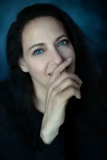 פורטרט מקצועי של ליהיא לפיד - סופרת ישראלית | צילום: שרון גבאי