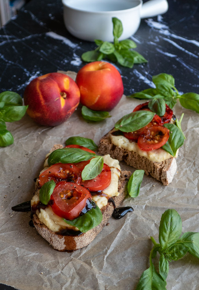 Healthy Tomato Mozzarella Toast