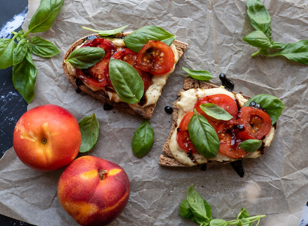 Healthy Tomato Mozzarella Toast
