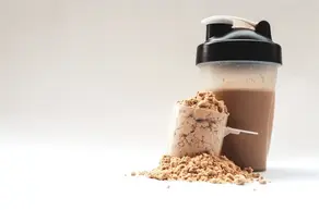 Proteína de suero de leche: ¿Verdad o mito? Desmintiendo el miedo y revelando sus beneficios como superalimento