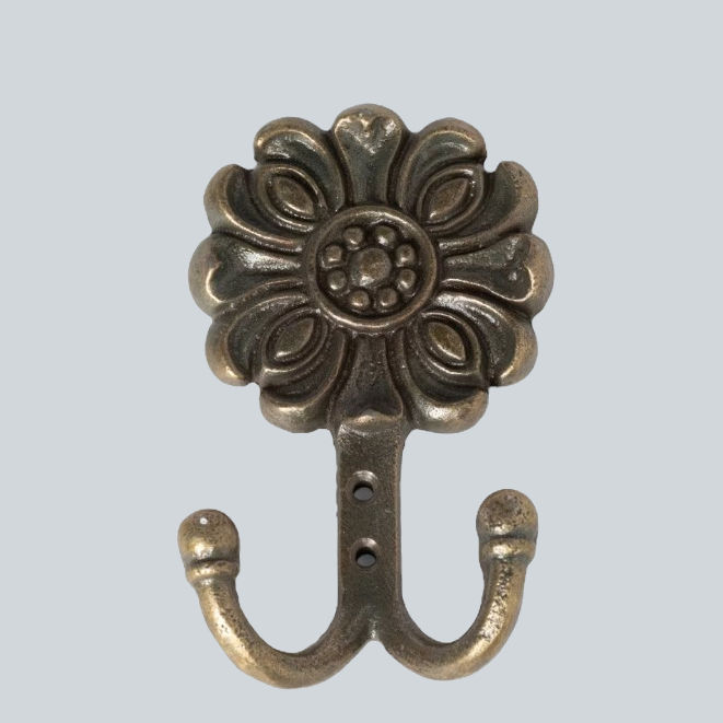 100 % metal in antique brass finish double wall hook 