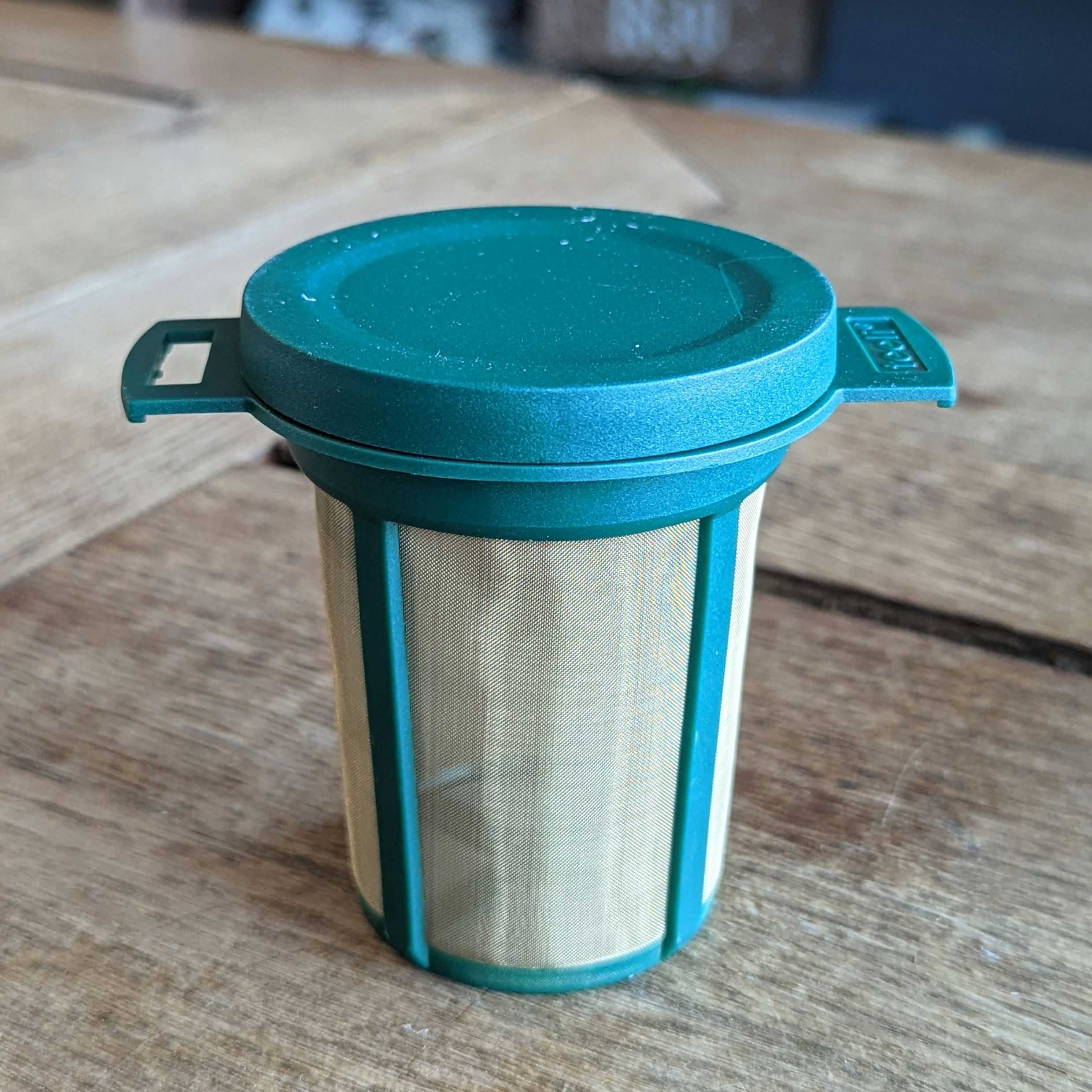 Filtre plastique universel pour mug