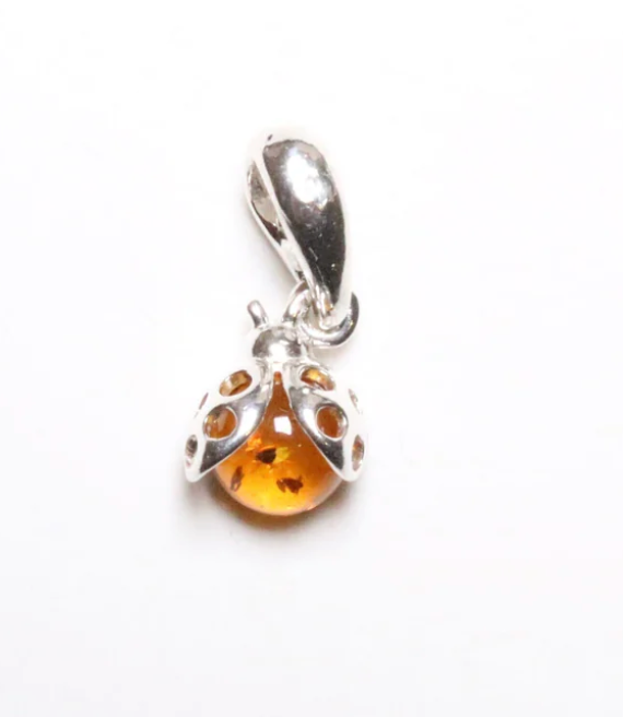 Pendentif ambre & argent Coccinelle