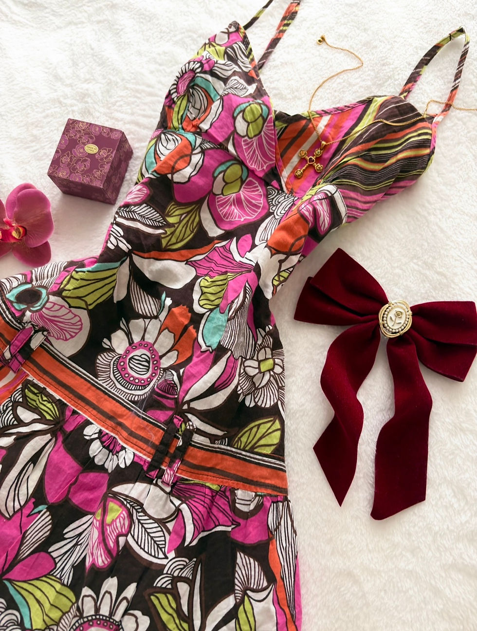 Thumbnail: ❀ Retro-Indie 1980s Chest-Flattering Dollette Cami ❀
