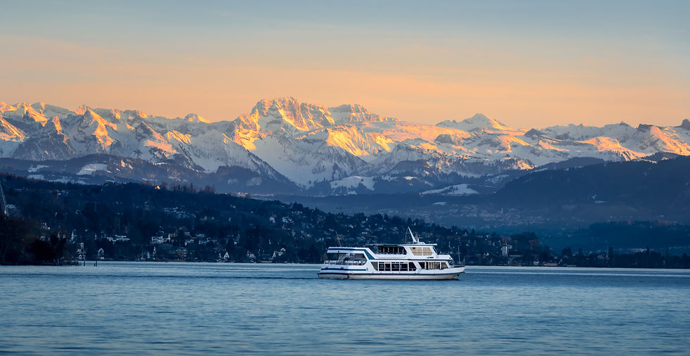 empty-cruise-boat-sailing-zurich-lake-sunset_edited.jpg