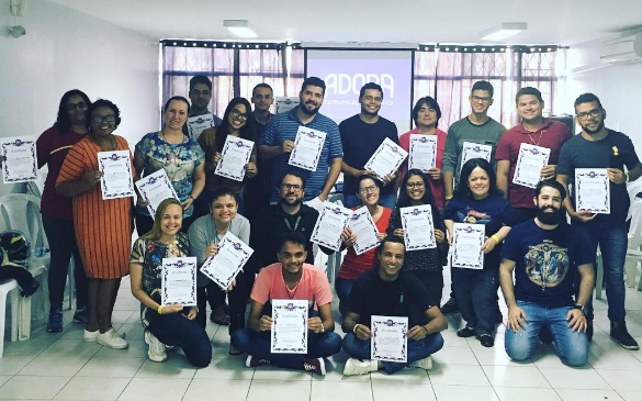 Turma da 9ª Edição do curso de Fotografia Religiosa ministrado pela Adora Comunicação