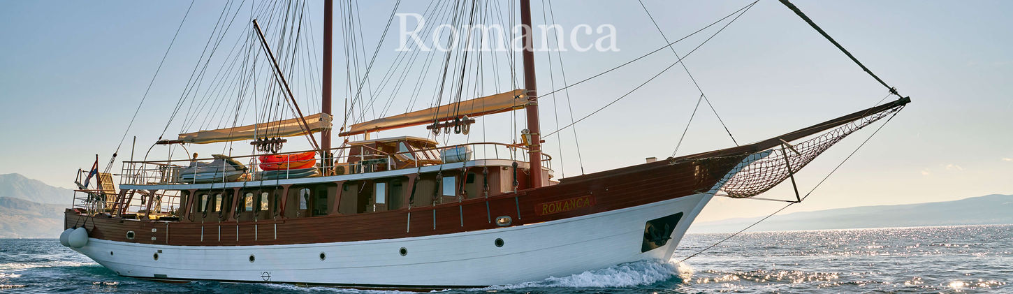 Romanca gulet exterior cruising along the Croatian Adriatic coast
