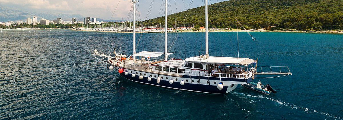 Gideon gulet exterior cruising along the Croatian Adriatic coast
