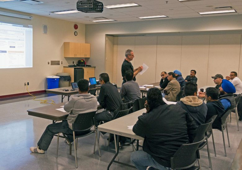 8 driver safety meeting topics