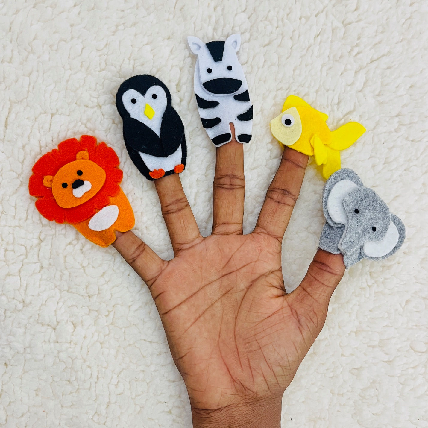 Jungle theme puppet 1