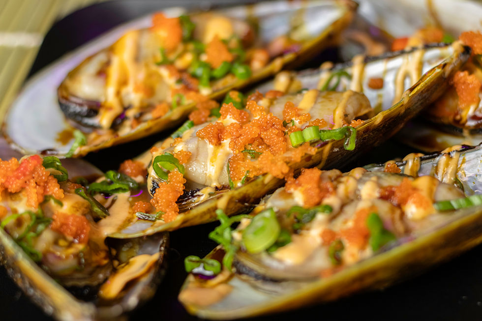 GREEN MUSSELS image