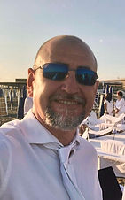 Luca - Voce, DJ, Percussioni