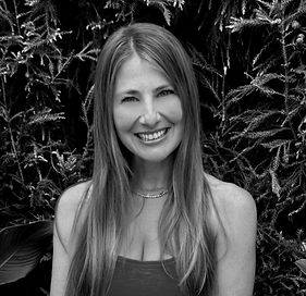 Carly Richman headshot_edited_edited_edited_edited_edited.jpg