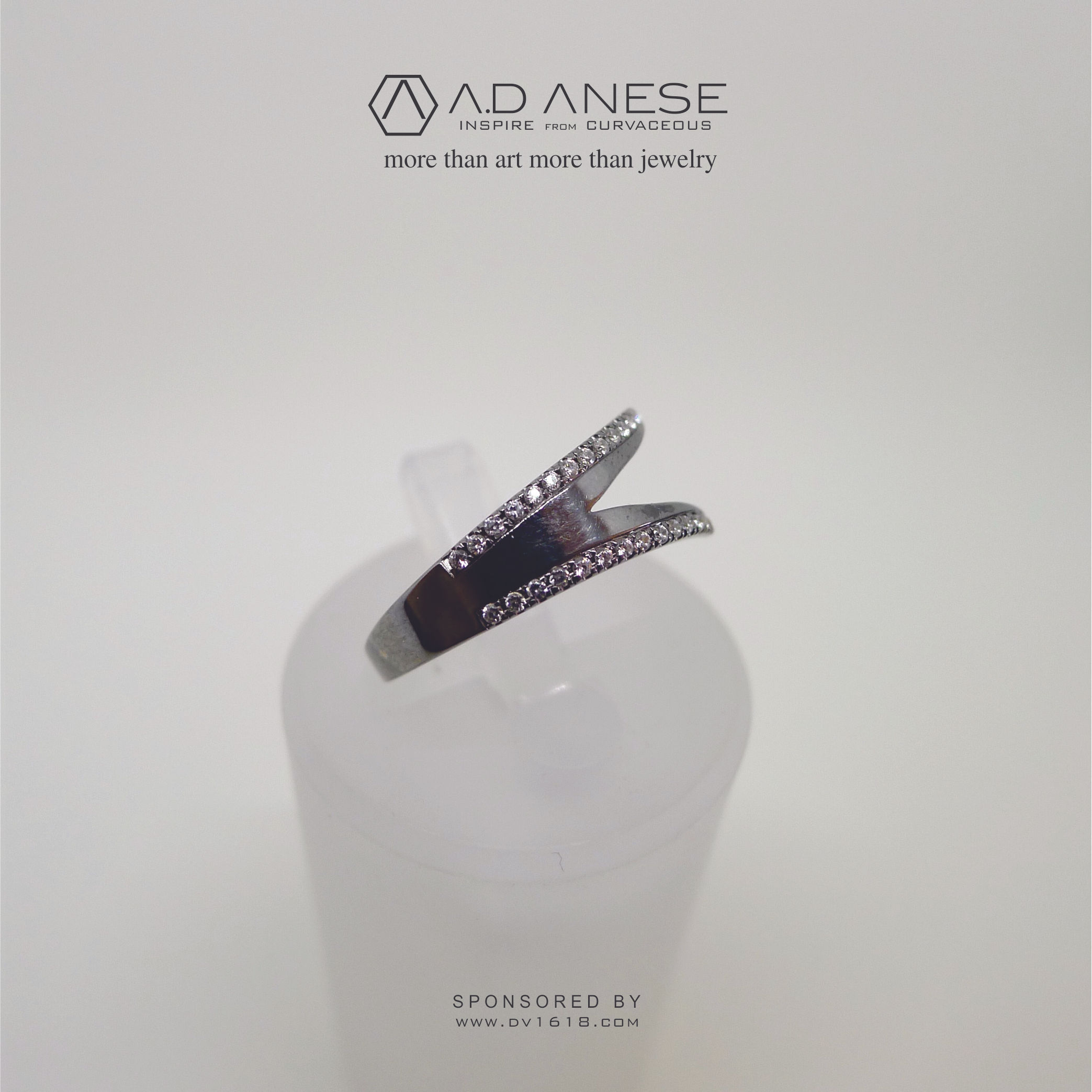 Extream V / Sterling Silver Ring with synthetic stone