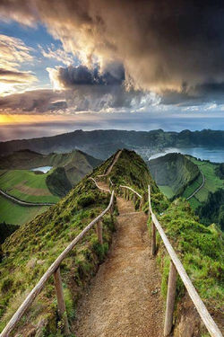 Way_to_paradise_-_São_Miguel,_Azores,_Portugal