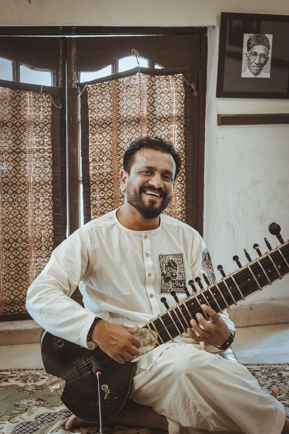 Thumbnail: POSTER KURTA