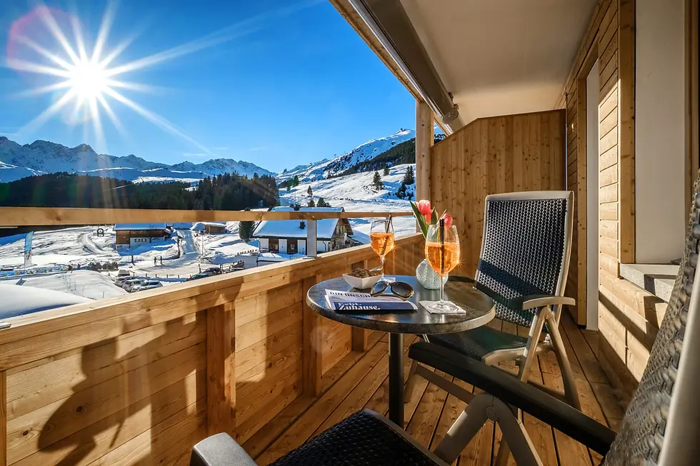 APD_Balkon-Aperol.webp