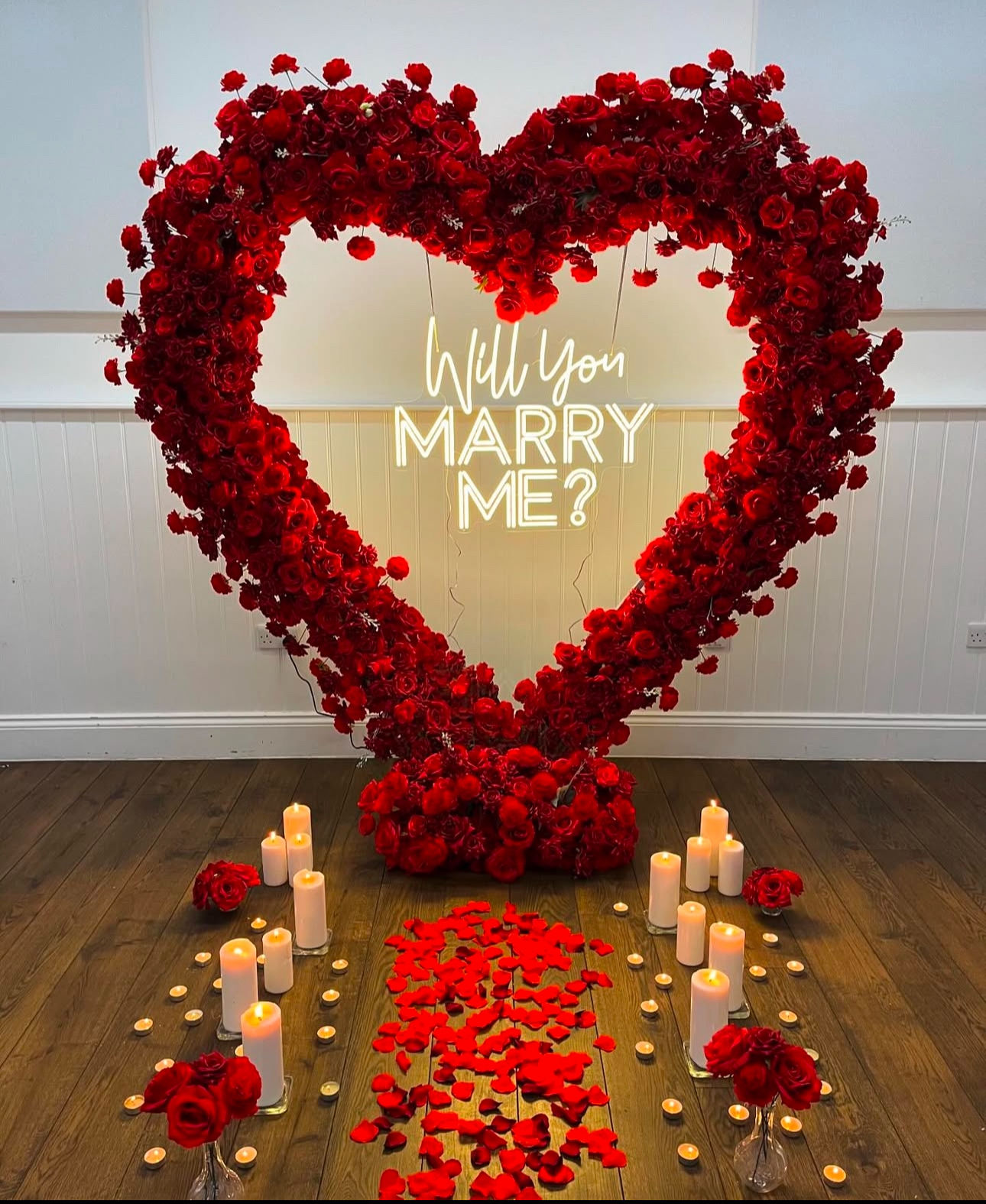 Proposal setup flower arch