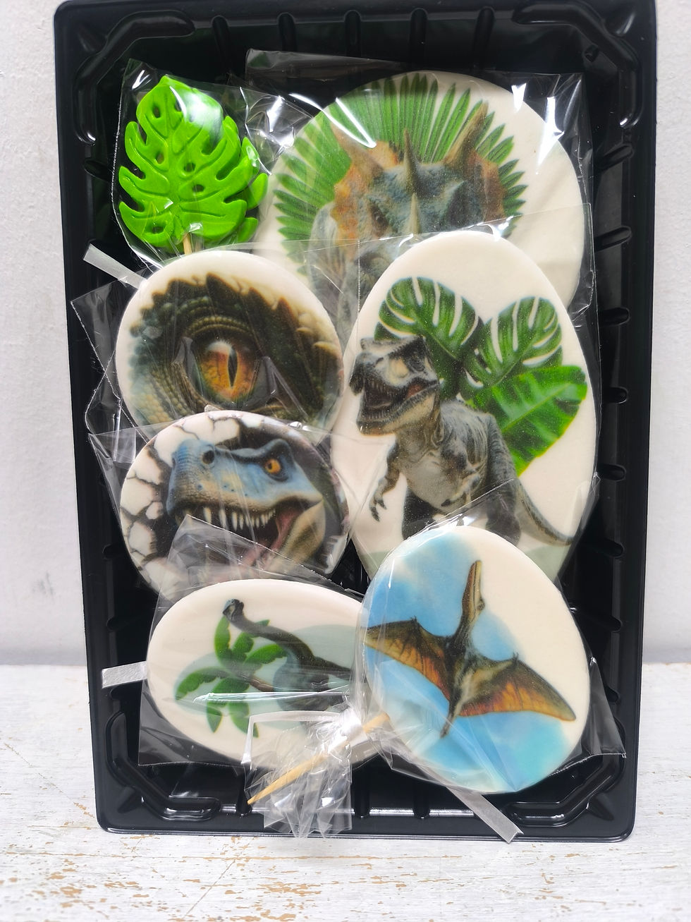 cukrové dekorácie dinosaury