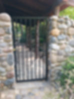 Gate
