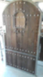 Gate