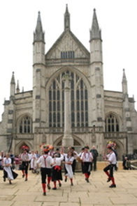 Dancers 2.jpg