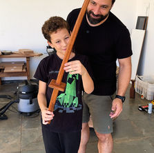 Como Criar uma Katana de Madeira Incrível com Nosso Molde Grátis