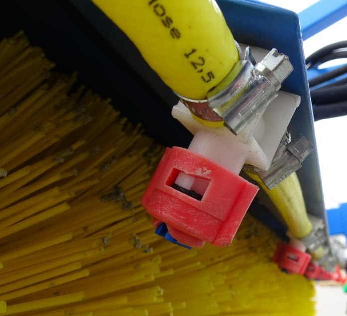 Thumbnail: Kehrmaschine KMS150cm Wassertank Seitenbesen Wanne