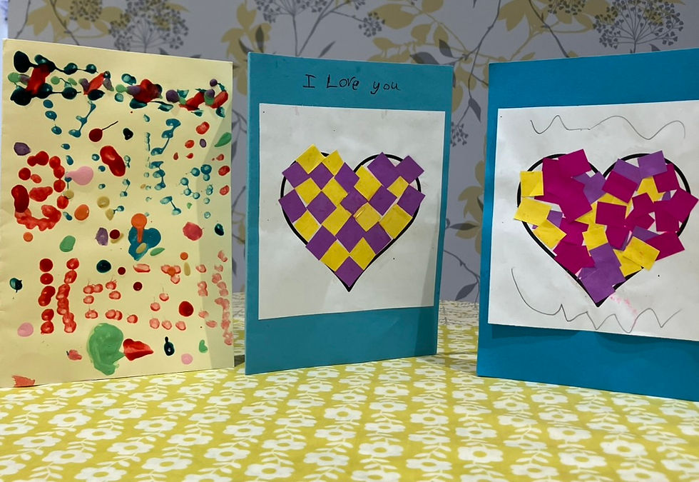 双子のボーイズが作成した母の日カード