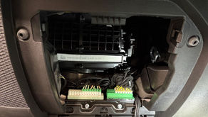 ジープラングラー　エアコンフィルター交換