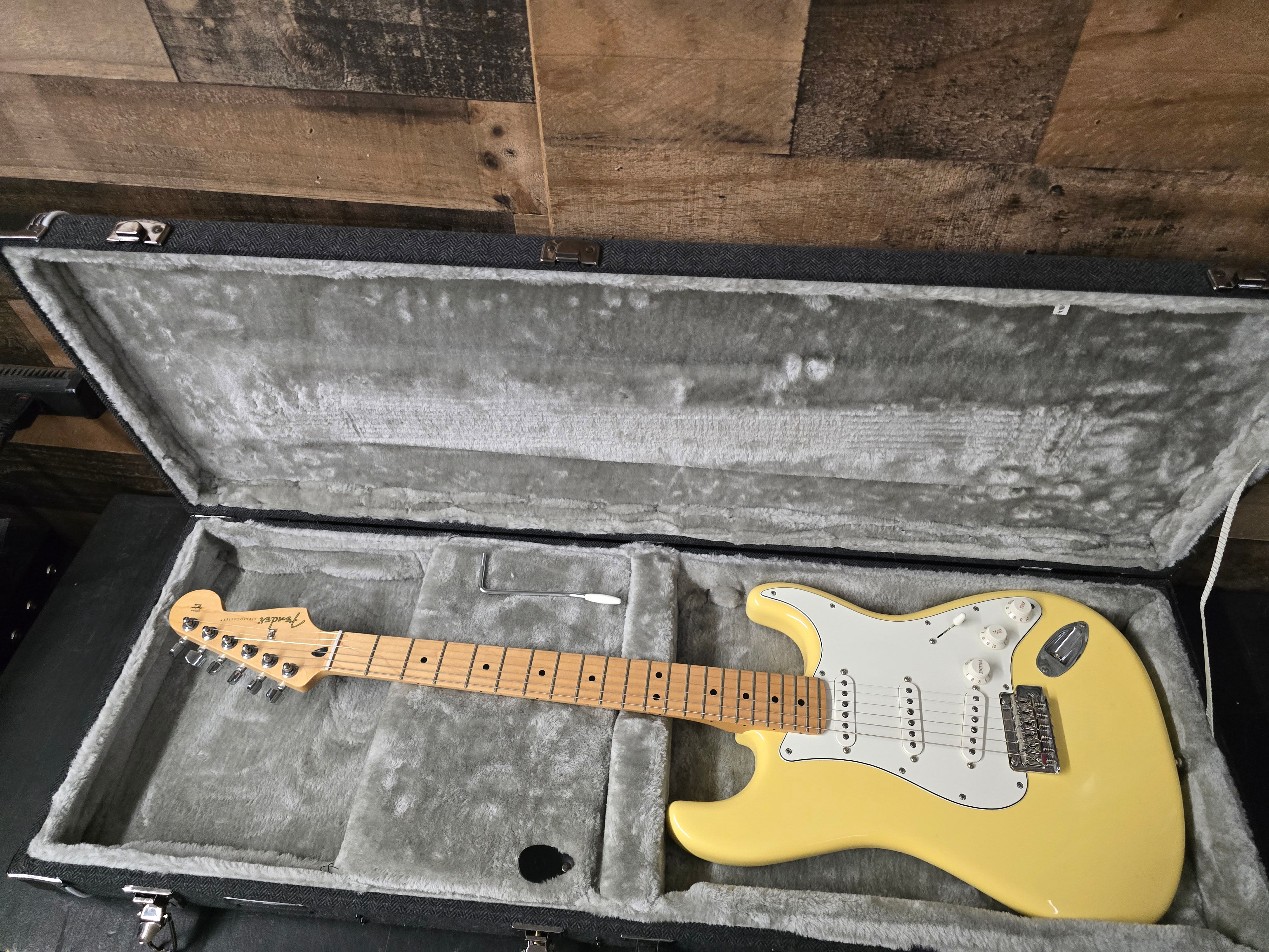 2022 Fender Stratocaster MIM