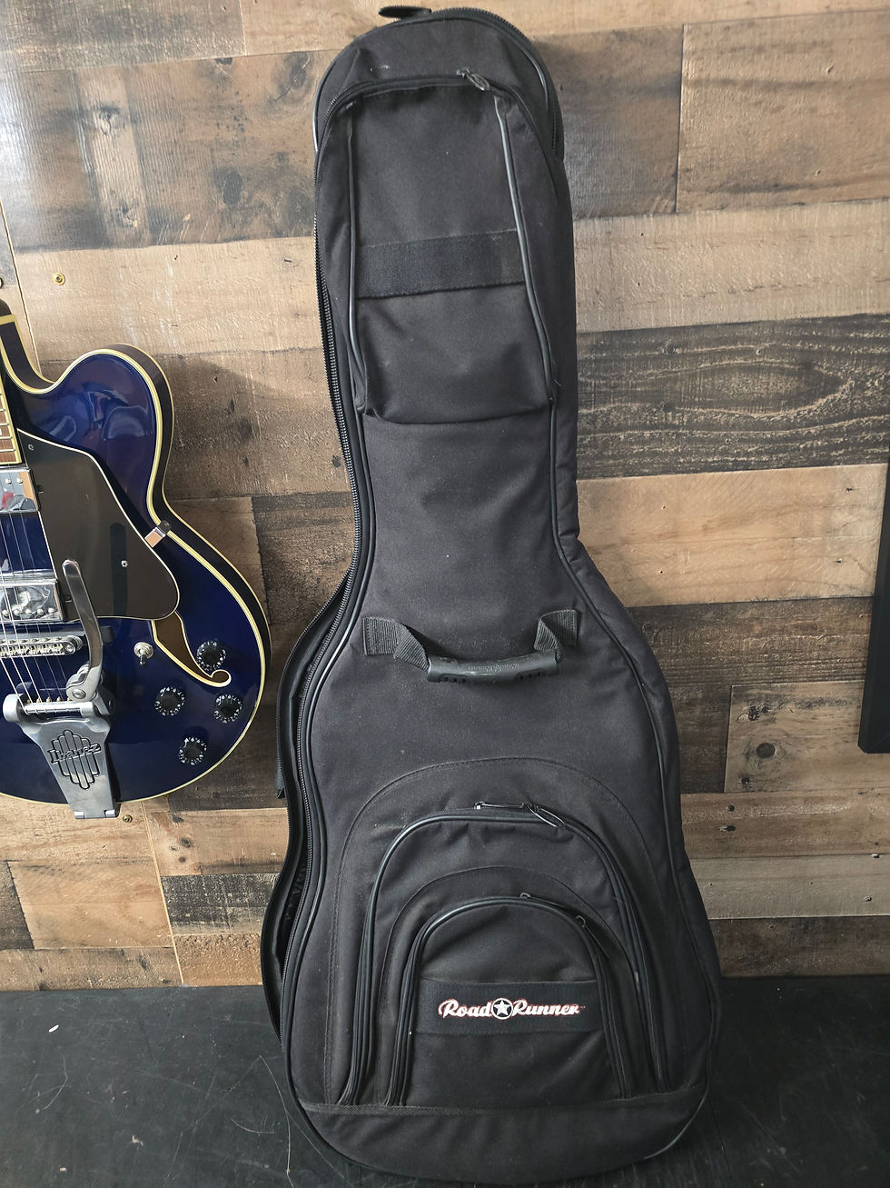 Thumbnail: Ibanez Artcore AFS75T