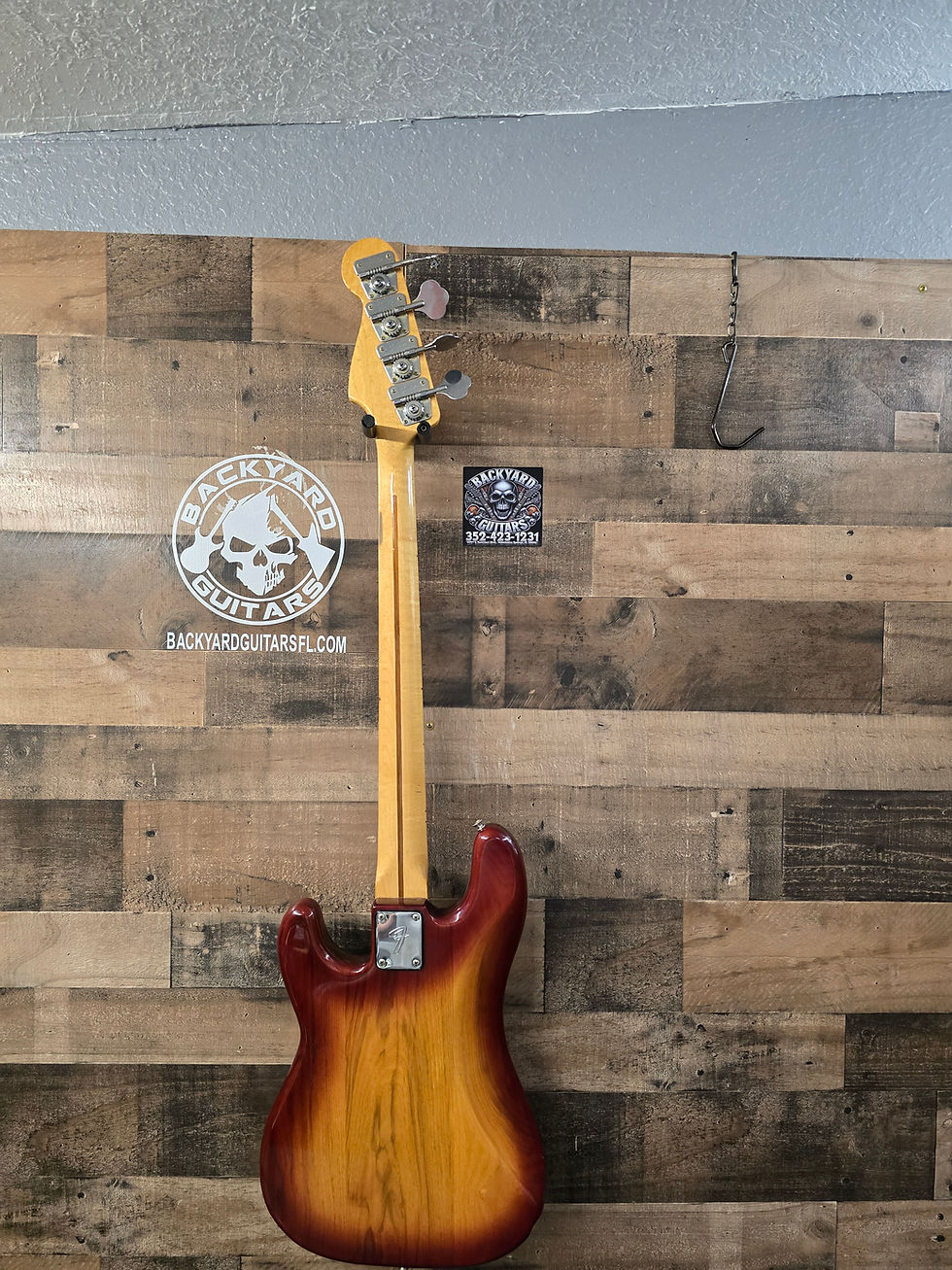 Thumbnail: 1982 Fender Precision Bass 
