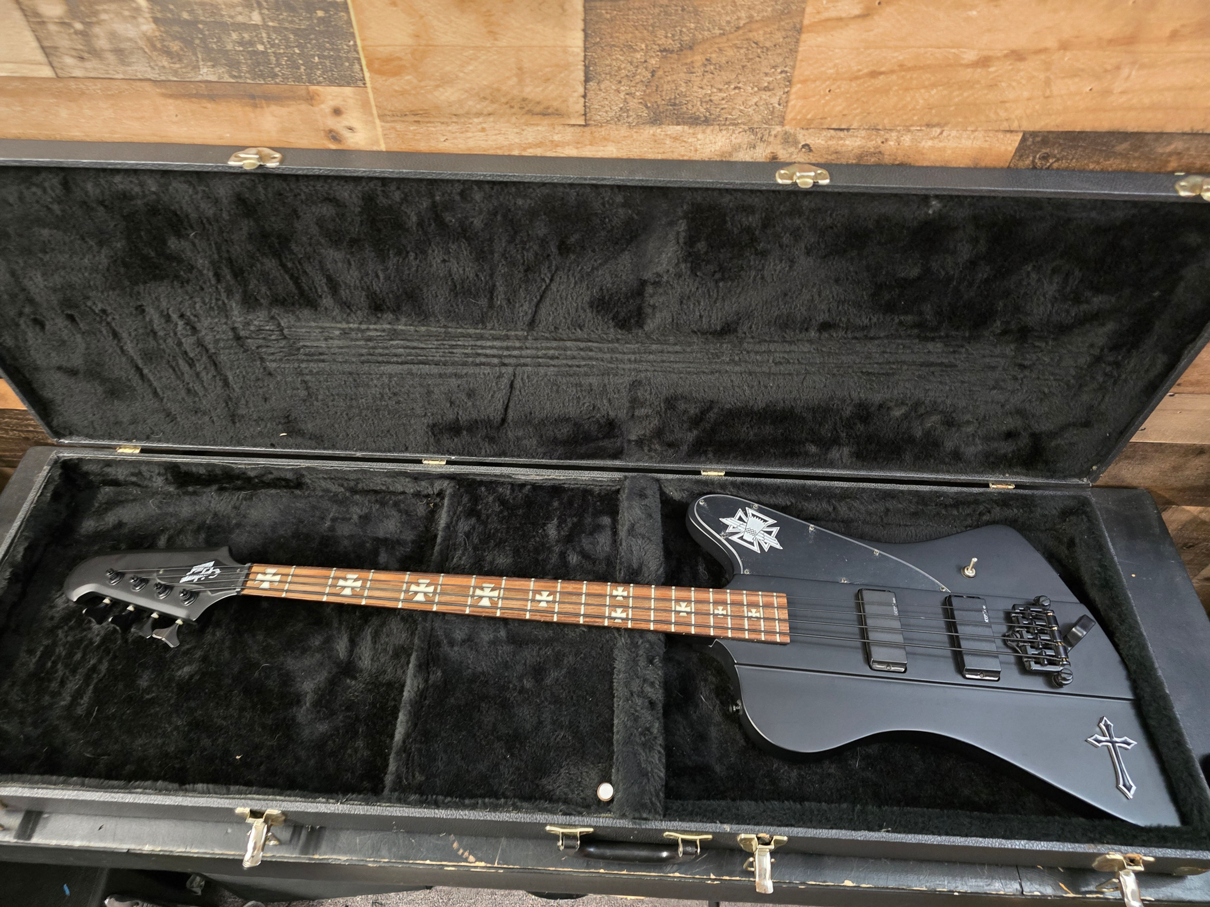 2010 Epiphone Blackbird Bass Mötley Crüe