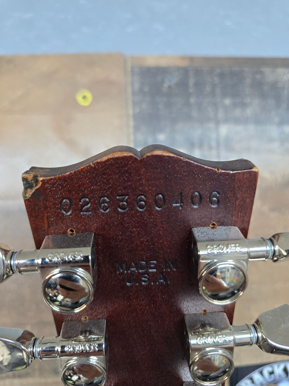 Thumbnail: 2006 Gibson Les Paul Studio Walnut