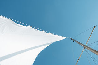 Sail voando