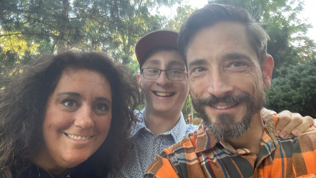 Childhood Cancer Hero Will with mom and dad