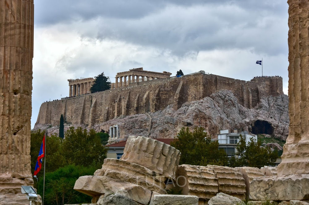 Climbing the Acropolis A Travelogue and Guide