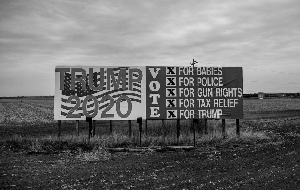Documentary photograph of a Trump 2020 sign.