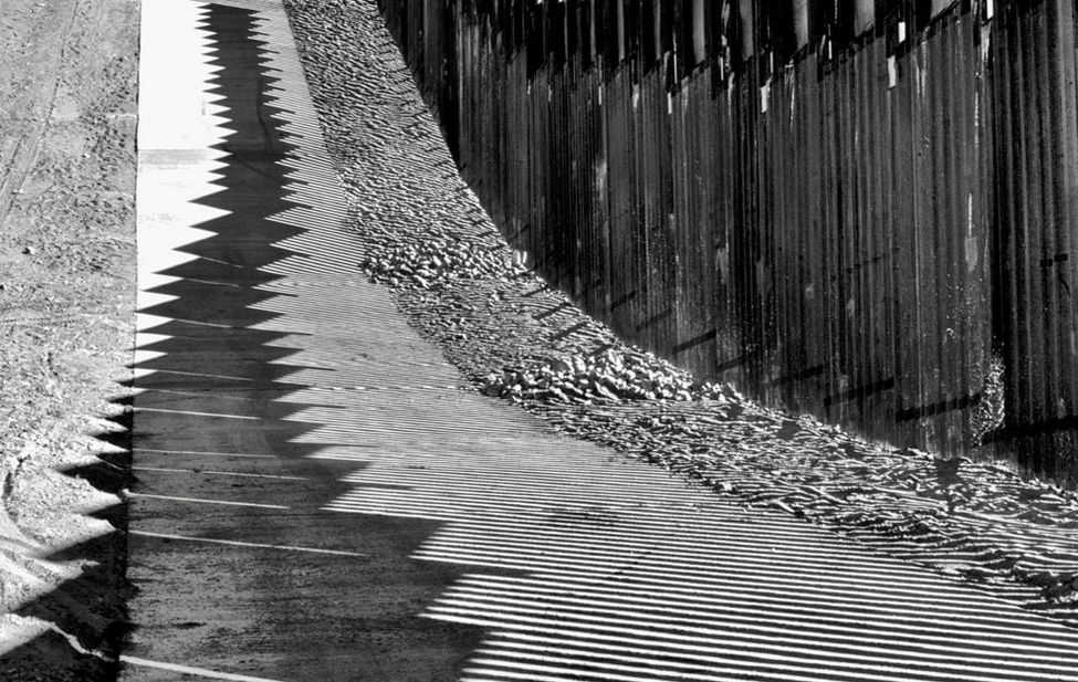 Documentary photograph of the wall.