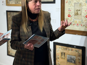 Visitas guiadas a las "Promesas Bordadas" en el Museo de la Virgen del Monte.