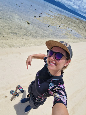 Mit (falsch angezogenen) Gummistiefel bewaffnet werden die Inseln erkundet.